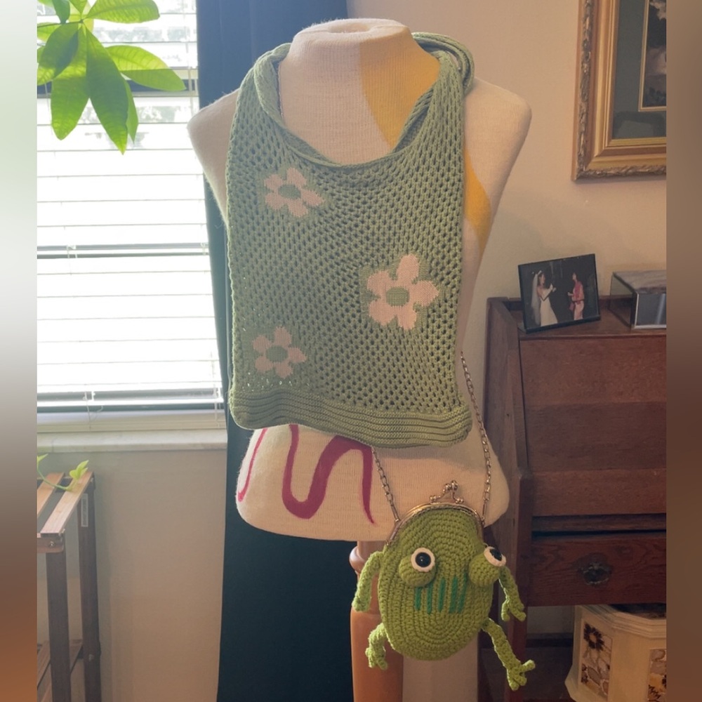 Frog Purse and Reusable Knitted Grocery Bag, Set of 2